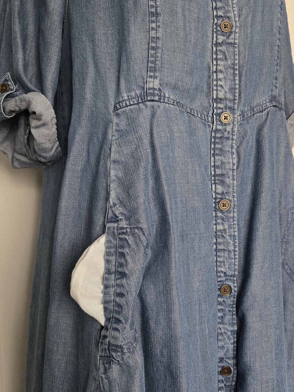 Chelsea & Theodore Light Blue Denim Top - Picture 2 of 5